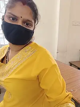 Czat XXX na żywo – SexyBhumii