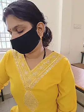 SexyBhumii's Live XXX Chat