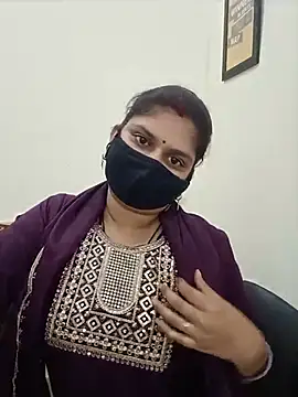 Show de SexyBhumii na webcam