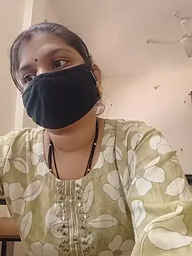 SexyBhumii XXX чат на живо