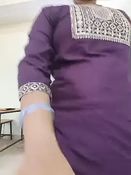 SexyBhumii: απευθείας συνομιλία ΧΧΧ