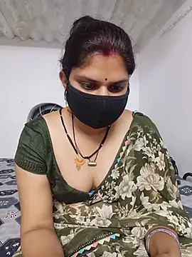 SexyBhumii's Live XXX Chat