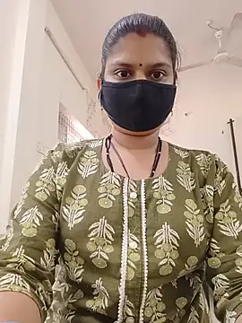 SexyBhumii's Live XXX Chat