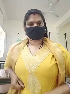 SexyBhumii's Live XXX Chat