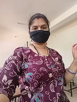 SexyBhumii Live XXX-chat