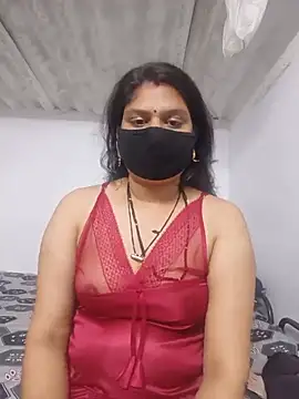 SexyBhumiiのライブXXXチャット