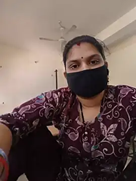 SexyBhumii – webcam-show
