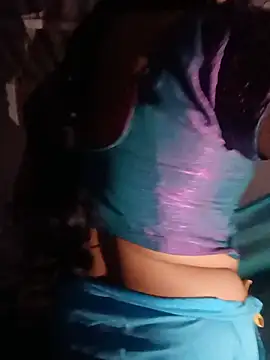 צ'אט XXX בשידור חי של SexyBhumii