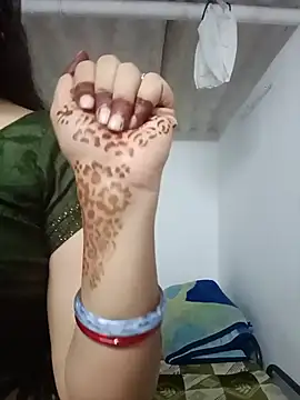 SexyBhumii's Live XXX Chat
