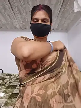 SexyBhumii – Naživo XXX chat