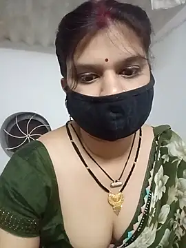 צ'אט XXX בשידור חי של SexyBhumii