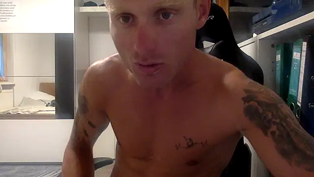 Show de Nakedendurance1994 na webcam