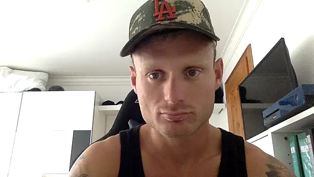 Nakedendurance1994 webkamerás műsora
