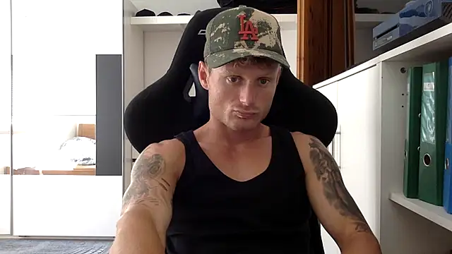 Nakedendurance1994 webkamerás műsora