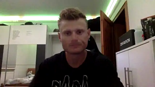 Nakedendurance1994 webcam show