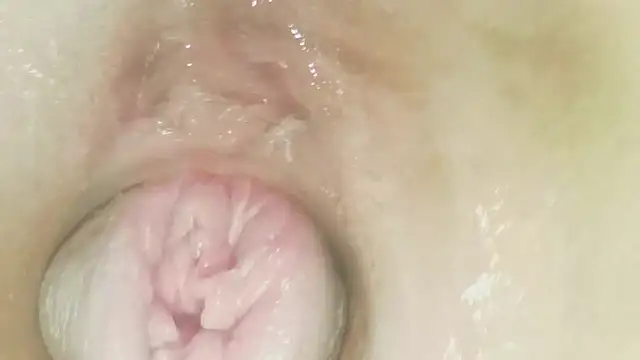 karol_stom Show in webcam