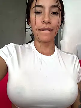 ALMA-111 Webcamshow