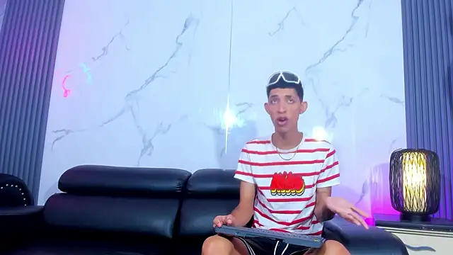 Show modela Big_cock_boys1 na web-kameri