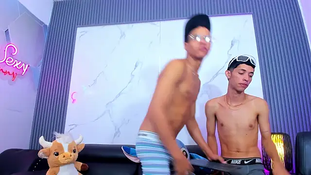 Big_cock_boys1n Webbikameraesitys
