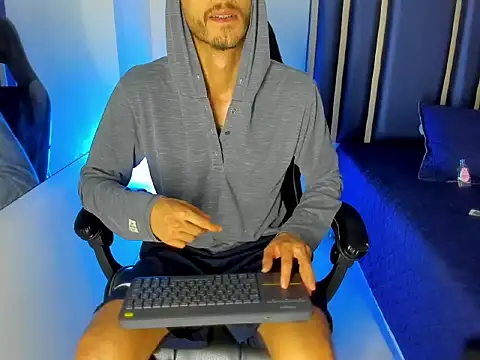 Damiam_23n Webbikameraesitys