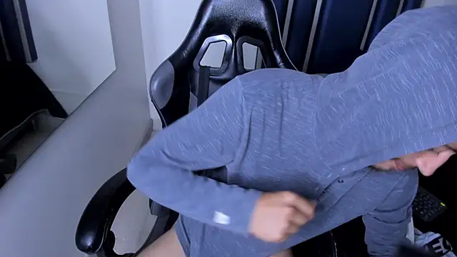 Damiam_23 在線直播表演