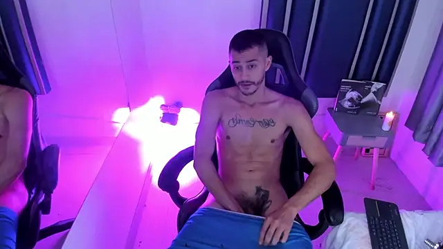 Damiam_23's Webcam Show