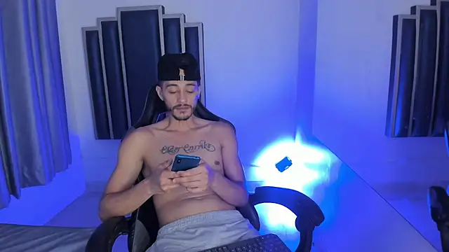 Pokazy przed kamerką – Damiam_23