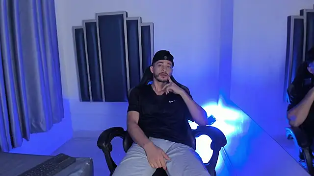 Damiam_23 Adlı Modelin Web Kamerası Şovu