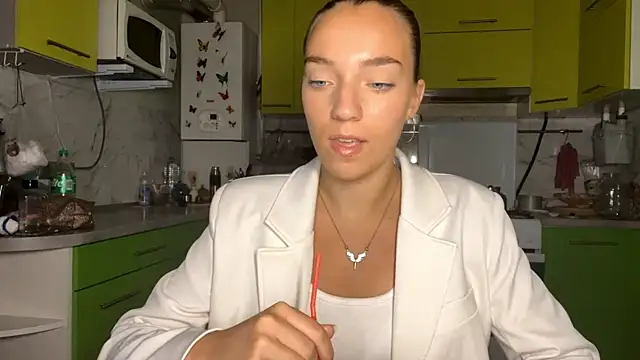 TanyaSavelan Webbikameraesitys
