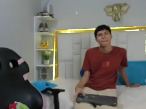 andres_valle Show in webcam