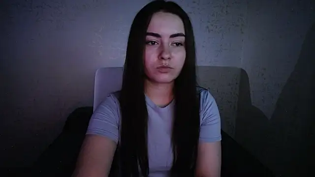 Chatroom XXX en direct de SelenaBrook