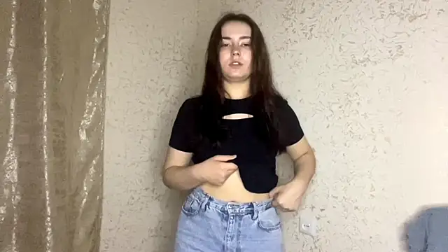 Show modela SelenaBrook na web-kameri