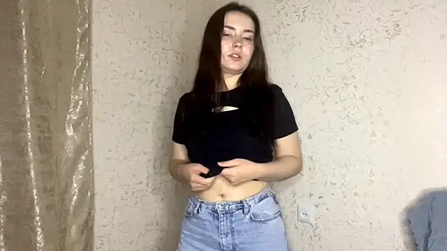 Show modela SelenaBrook na web-kameri