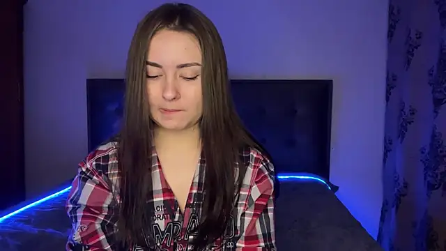 Show modela SelenaBrook na web-kameri