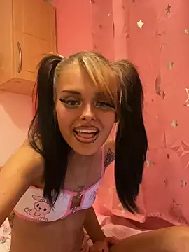 barcode_bby1 Adlı Modelin Canlı XXX Sohbeti