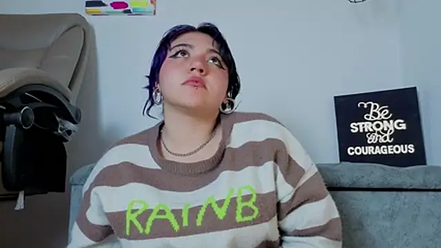 Chat +18 de Blueberry_gothic ao vivo