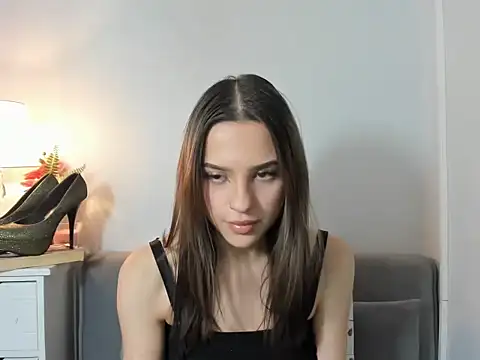 Show modela HarperAngelic na web-kameri