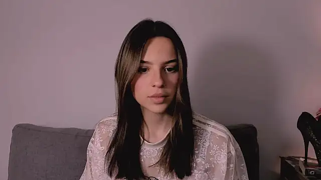 Show modela HarperAngelic na web-kameri
