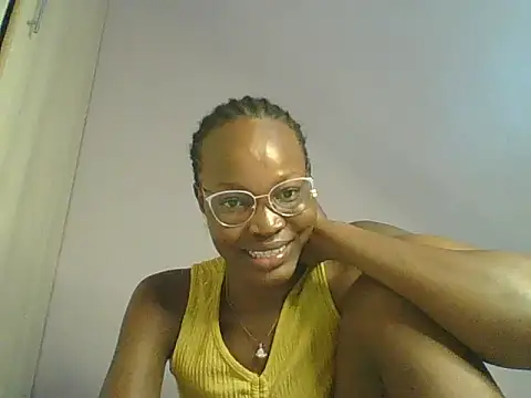 Chat +18 de Mimo254 ao vivo