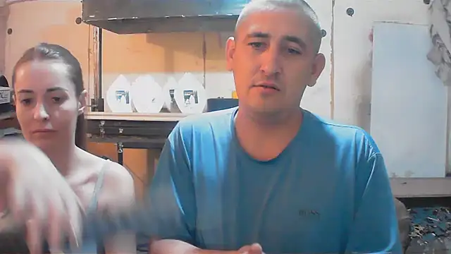 XXX chat uživo modela DenMaretxx
