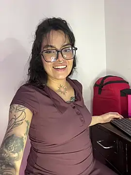 Esmeralda_hairy Live XXX-Chat