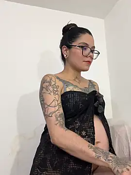 Esmeralda_hairyのライブXXXチャット