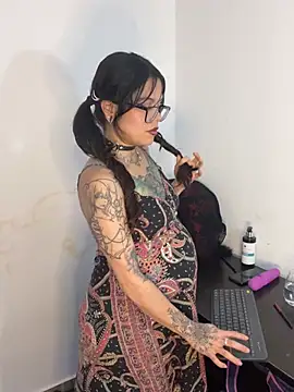 Esmeralda_hairy Live XXX-Chat