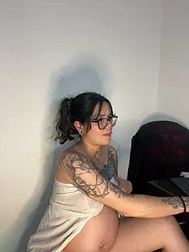 Esmeralda_hairy's Live XXX Chat