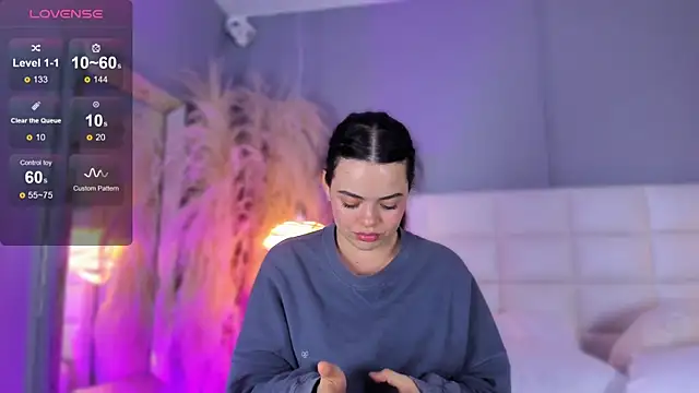 Alicee_ross élő XXX-chatje