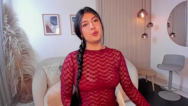 Bella_rochee Adlı Modelin Canlı XXX Sohbeti
