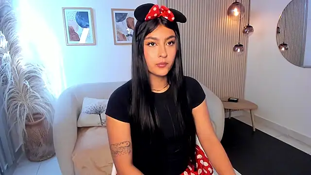 Bella_rochee Obrolan Langsung XXX