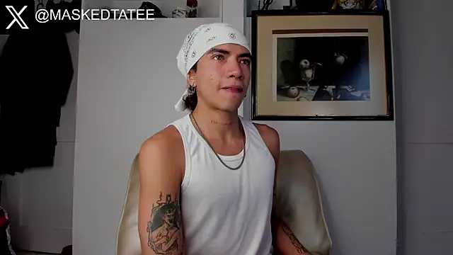 Show modela Maskedtatee na web-kameri