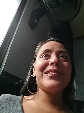 LUNAGREEN_1's Live XXX Chat