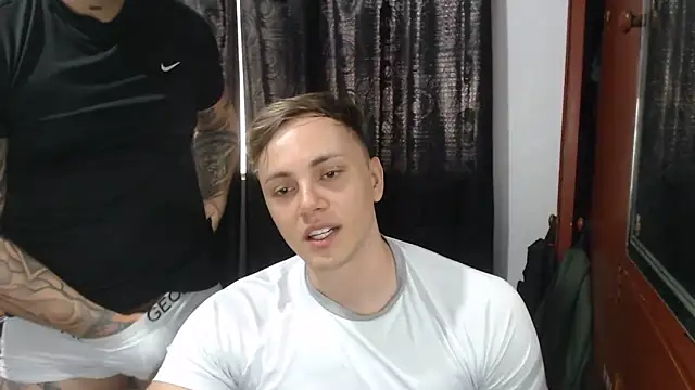 kike_energy Pertunjukan Webcam